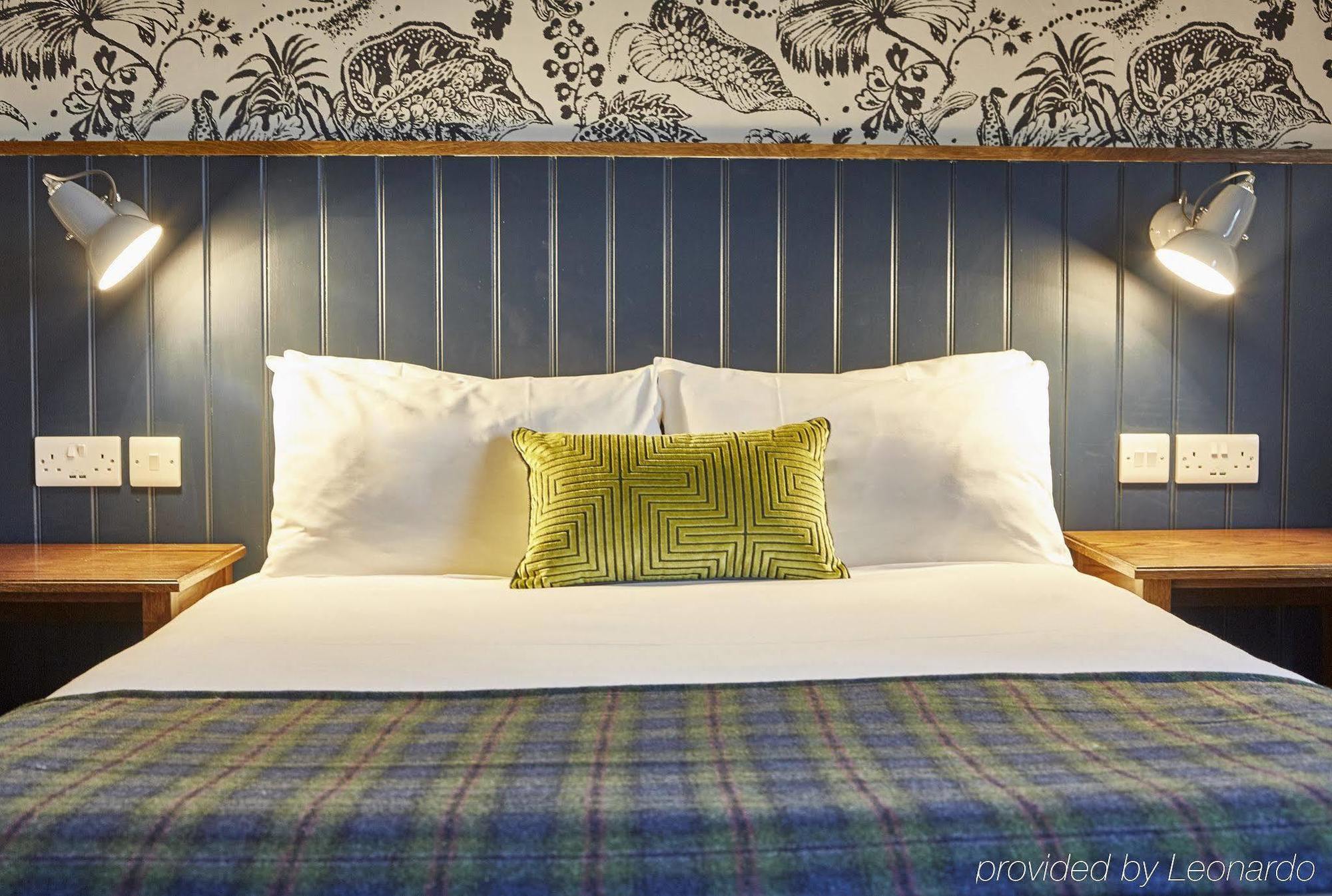 Swan Hotel By Greene King Inns Alton  Extérieur photo