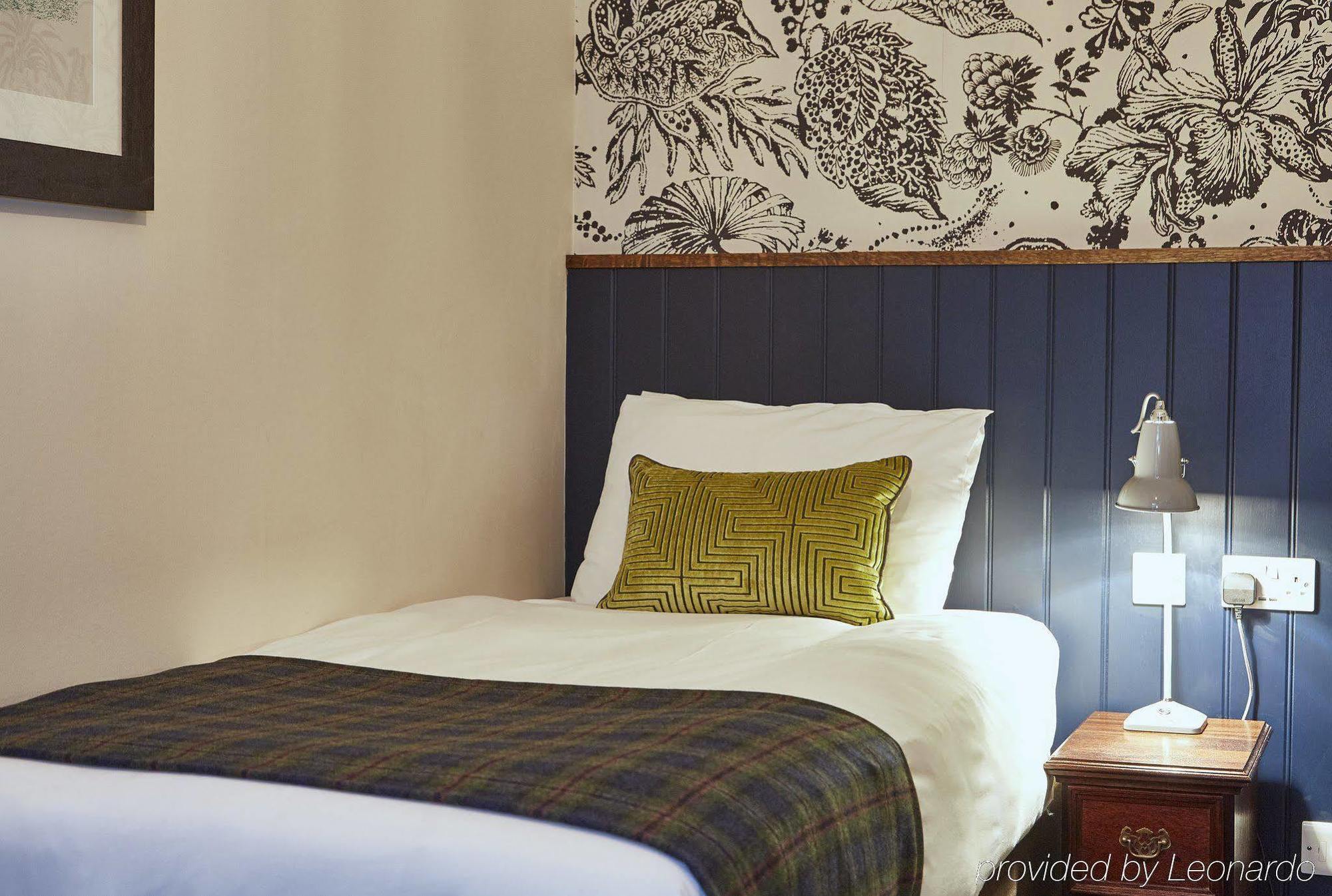 Swan Hotel By Greene King Inns Alton  Extérieur photo