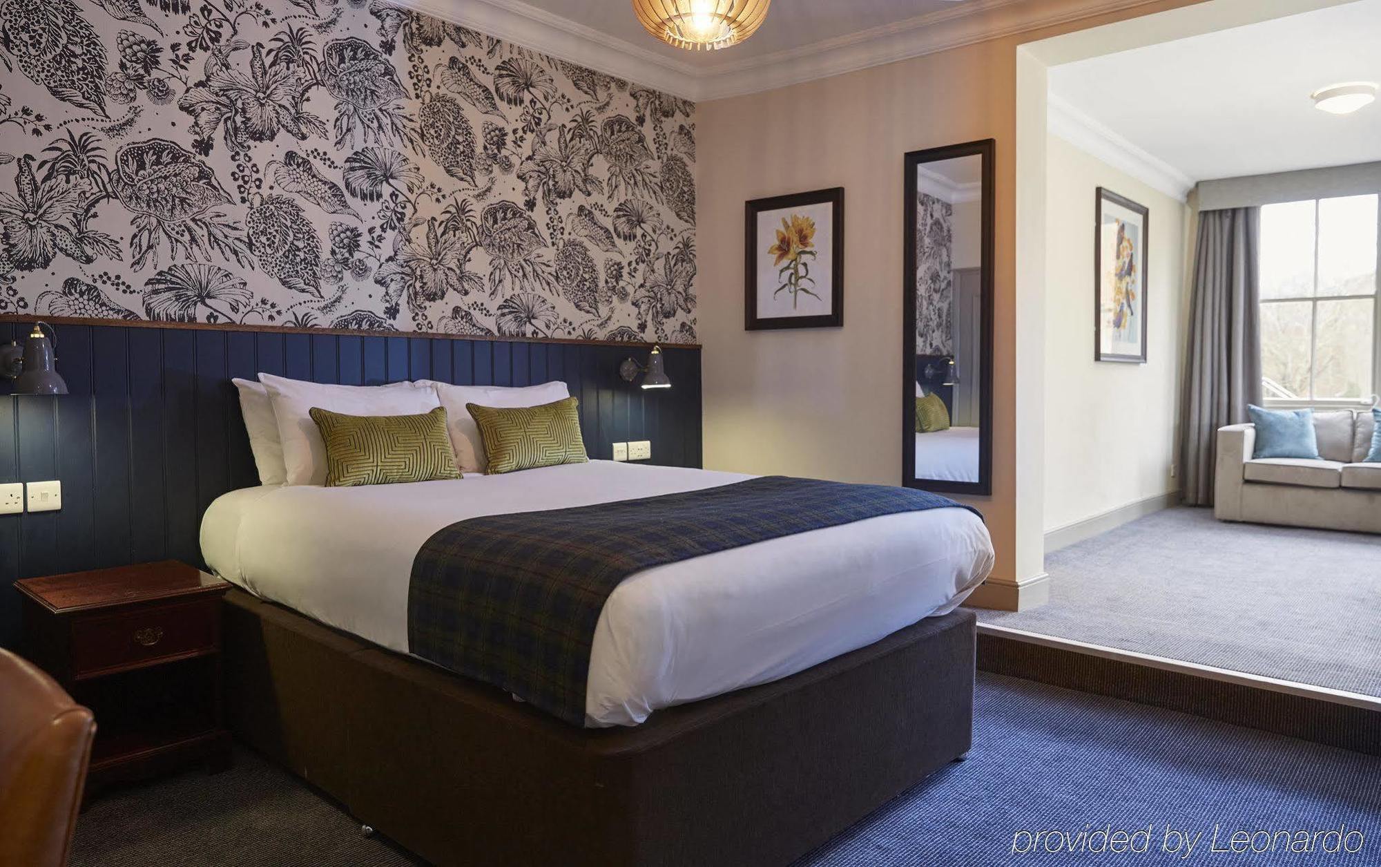 Swan Hotel By Greene King Inns Alton  Extérieur photo