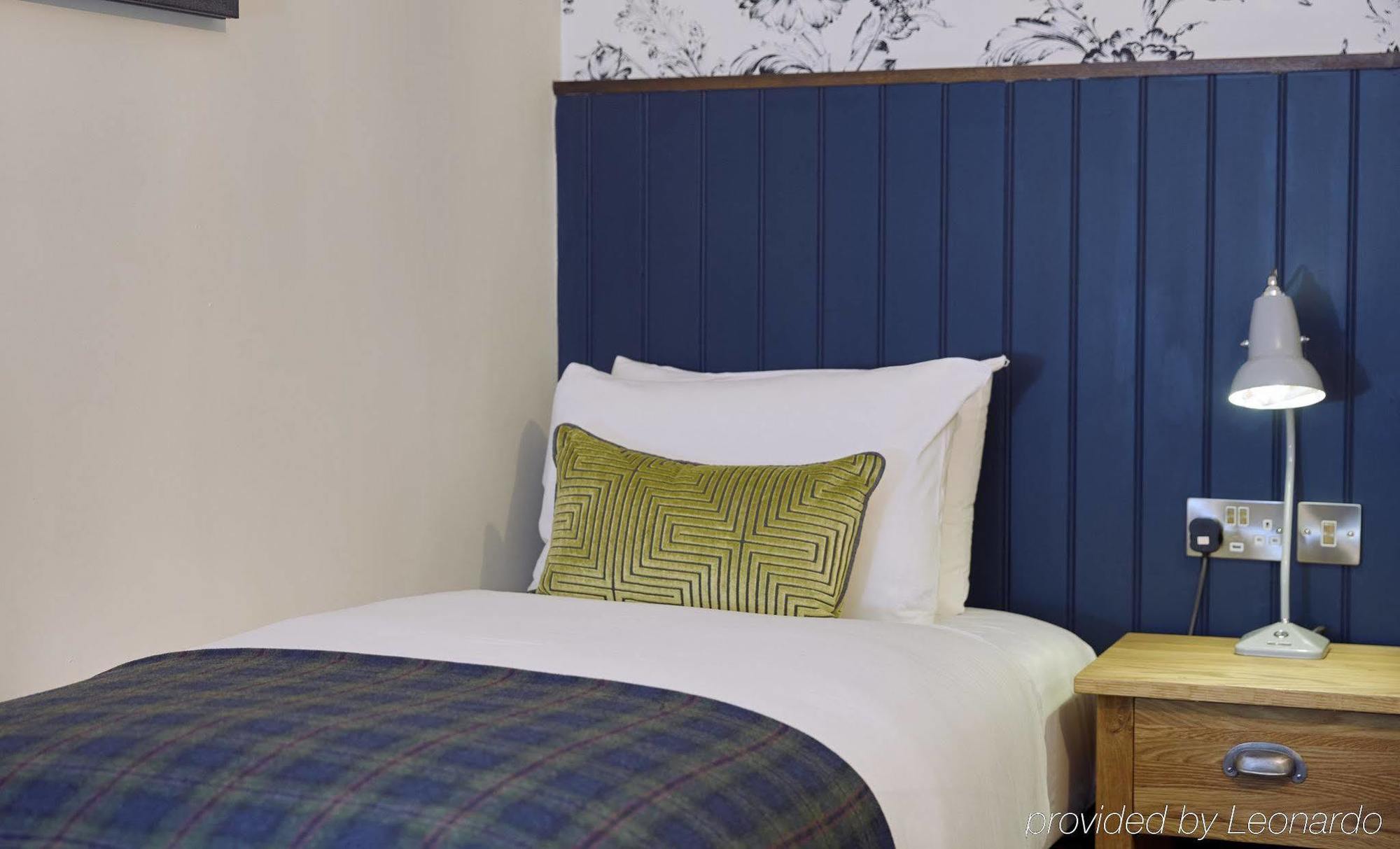 Swan Hotel By Greene King Inns Alton  Extérieur photo